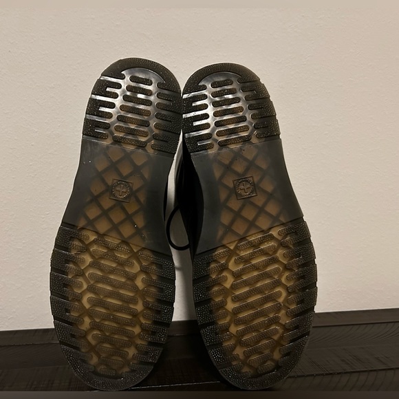 Like new Dr. Martens platform boots - Picture 6 of 7